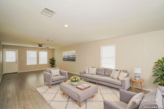 2402 Double Oak Property Photo 4
