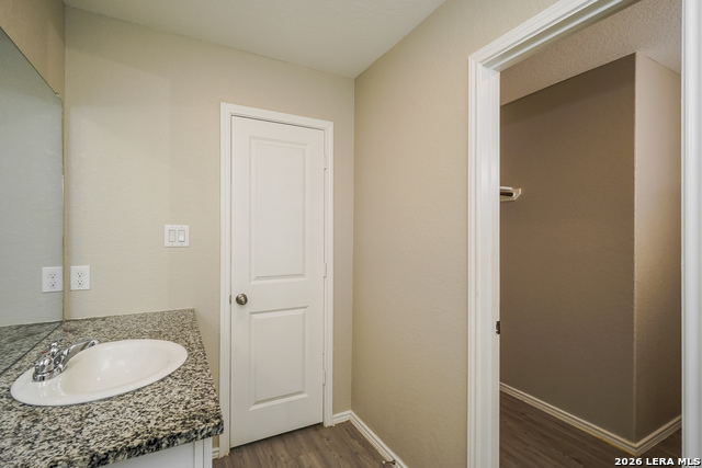 2402 Double Oak Property Photo 17