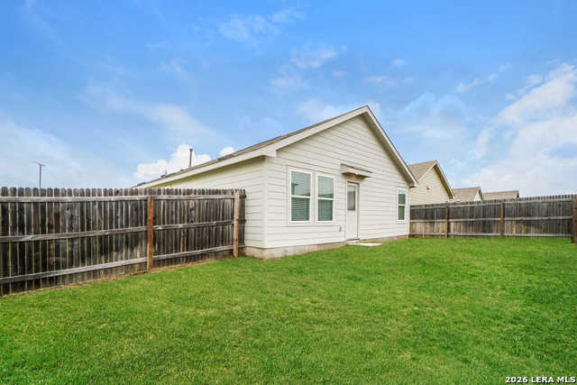 2402 Double Oak Property Photo 18