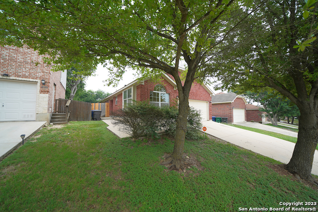 6534 Ithaca Fls Property Photo 4