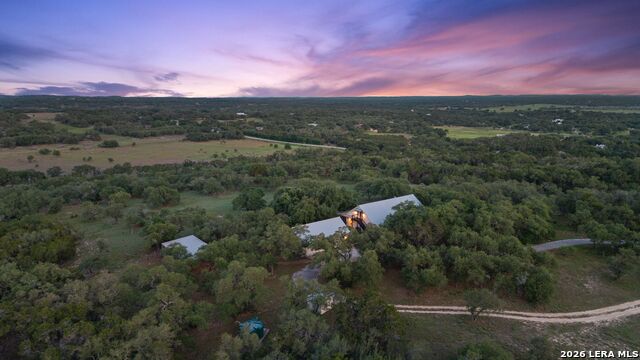 7855 Middle Creek Rd Property Photo 5