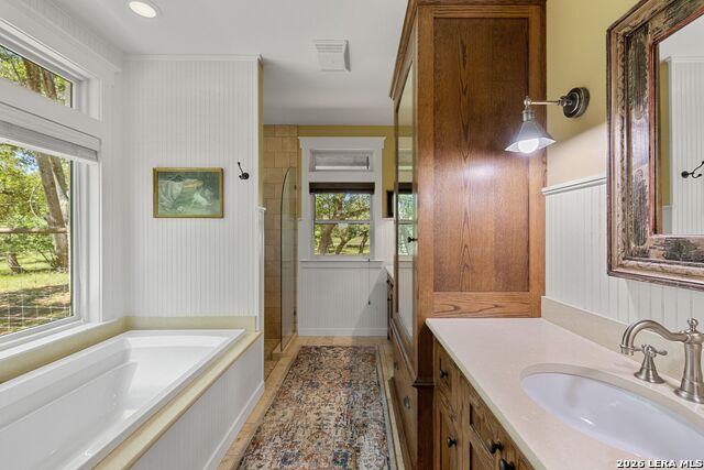 7855 Middle Creek Rd Property Photo 18