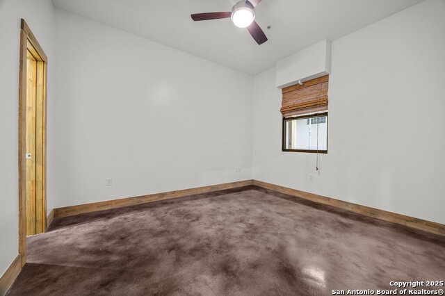 1542 N Alamo St Property Photo 15