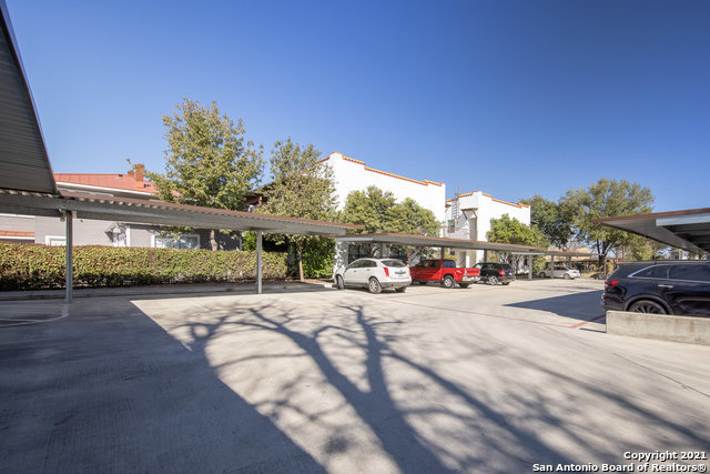 1542 N Alamo St Property Photo 25