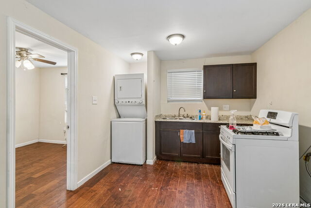 1032 W Woodlawn Property Photo 24