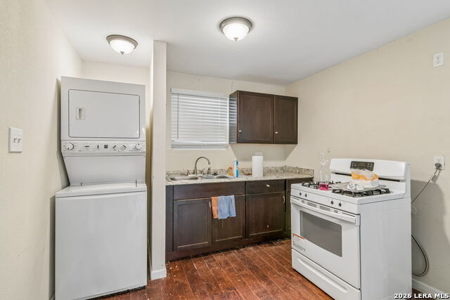 1032 W Woodlawn Property Photo 25