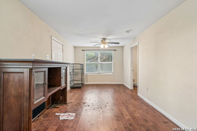 1032 W Woodlawn Property Photo 27