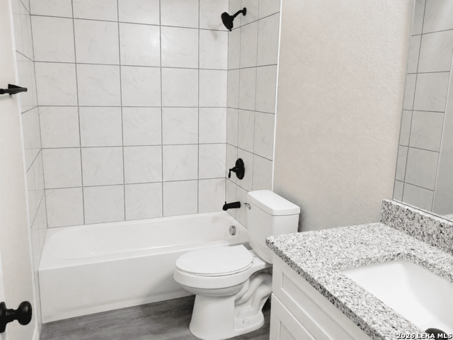 7602 Windsor Oaks Property Photo 8