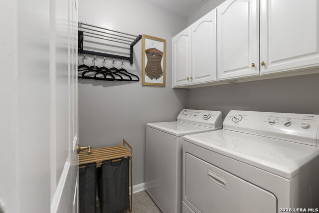 1 Towers Park Ln Property Photo 28