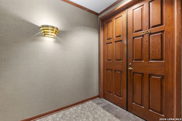 1 Towers Park Ln Property Photo 30