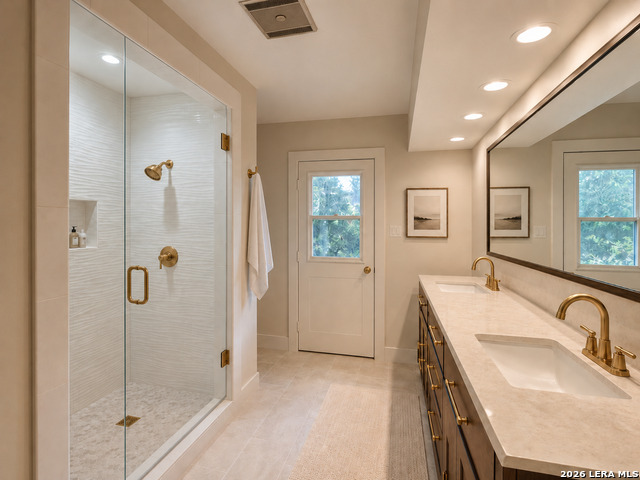 7910 Triple Crown Property Photo 9