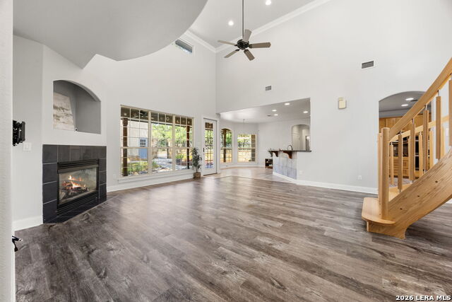 373 Wentworth Property Photo 10