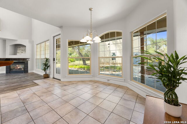 373 Wentworth Property Photo 12
