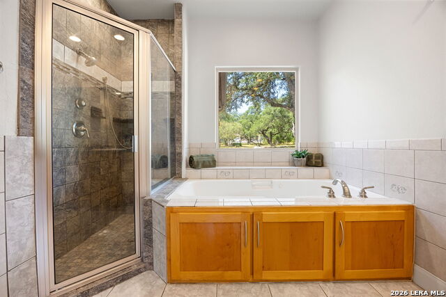 373 Wentworth Property Photo 26