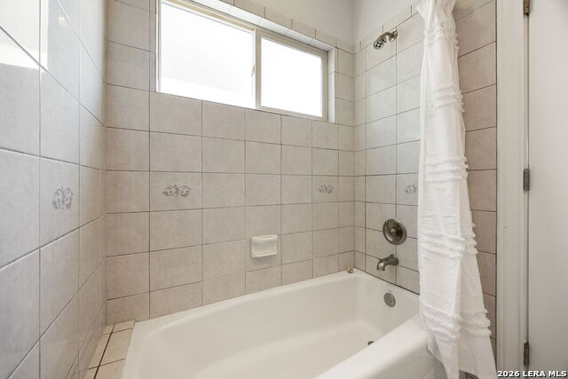 373 Wentworth Property Photo 31