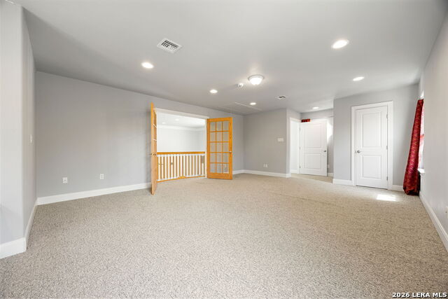 373 Wentworth Property Photo 34