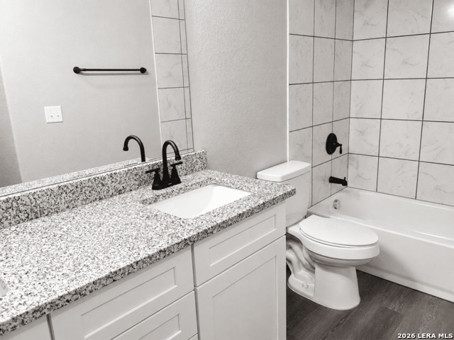 7602 Windsor Oaks Property Photo 5