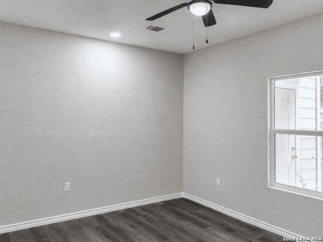 7602 Windsor Oaks Property Photo 6