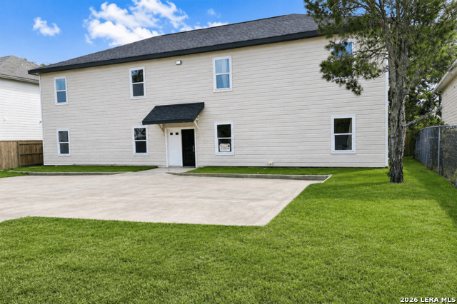 7602 Windsor Oaks Property Photo 13