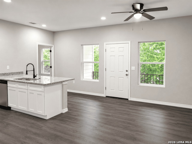 7602 Windsor Oaks Property Photo 3