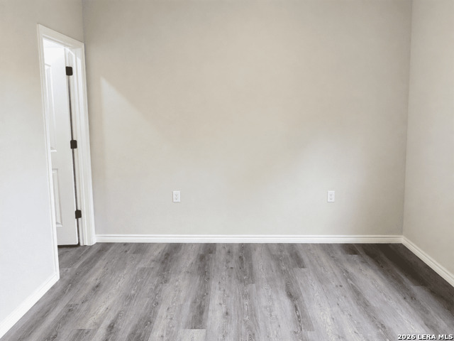 7602 Windsor Oaks Property Photo 4