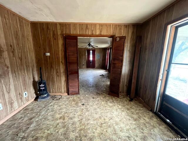 465 Peach St Property Photo 3