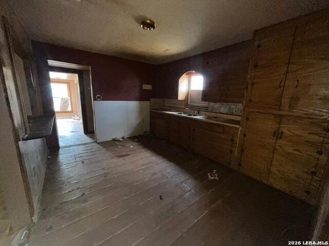 465 Peach St Property Photo 5