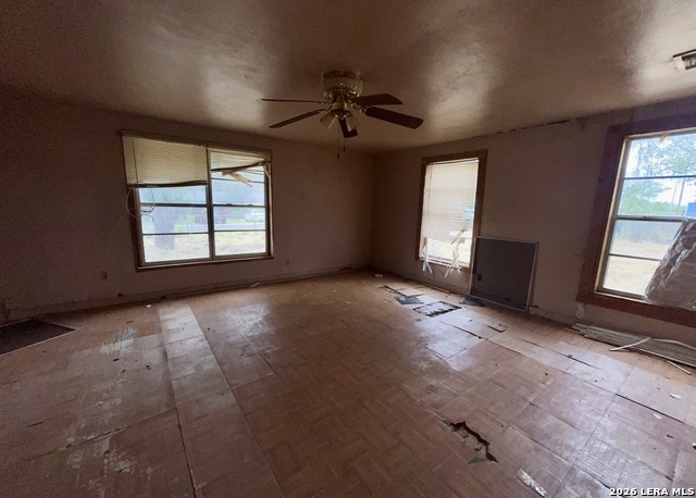 465 Peach St Property Photo 11