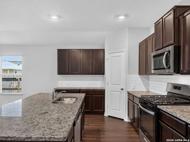 723 Overlook Rdg Property Photo 13