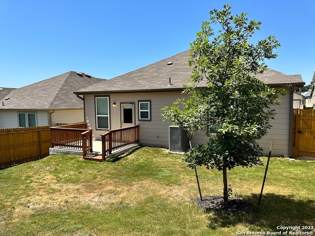 464 Salz Way Property Photo 4
