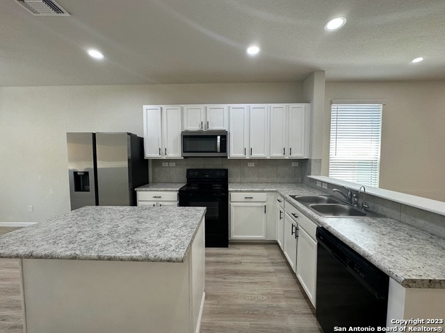 464 Salz Way Property Photo 8