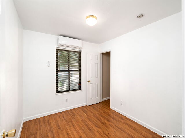 508 Randall Ave Property Photo 12
