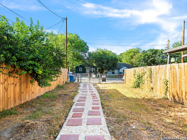508 Randall Ave Property Photo 17