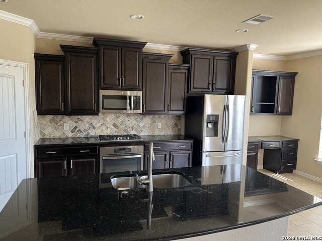 8614 Sierra Sky Property Photo 4