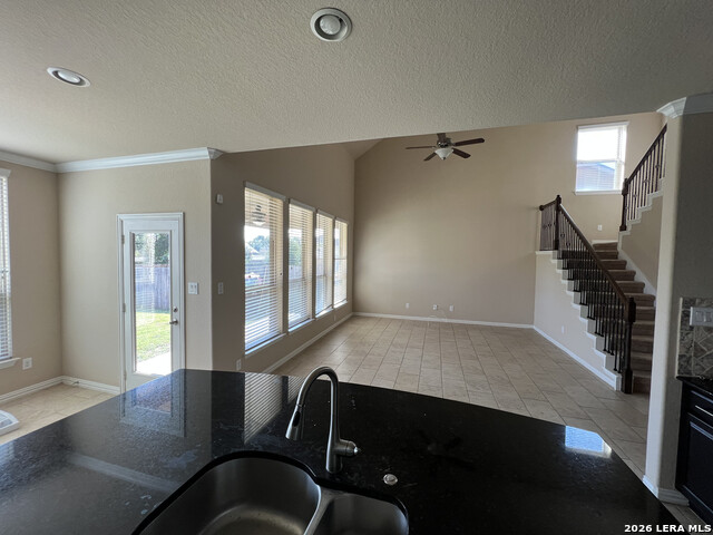 8614 Sierra Sky Property Photo 5