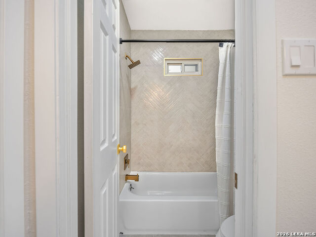301 Sagecrest Dr Property Photo 28