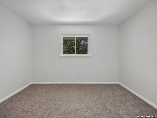 301 Sagecrest Dr Property Photo 29