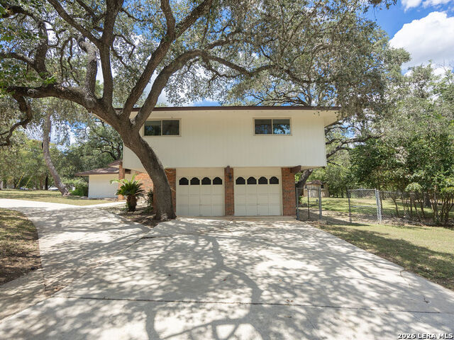 301 Sagecrest Dr Property Photo 32