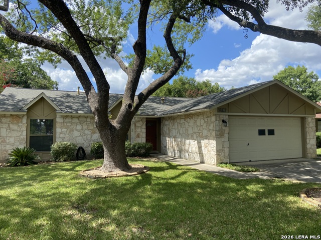 14107 Queensway Property Photo 1