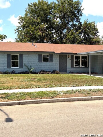 10902 Lazy Oaks Property Photo 1
