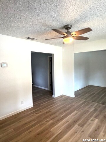 10902 Lazy Oaks Property Photo 6