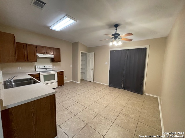 451 Silver Bit Property Photo 14
