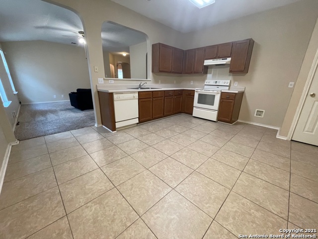 451 Silver Bit Property Photo 16