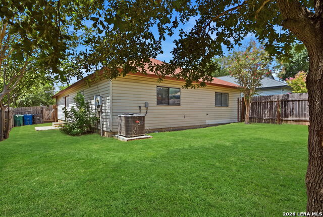 7834 Larcrest Property Photo 2