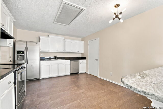 7834 Larcrest Property Photo 10
