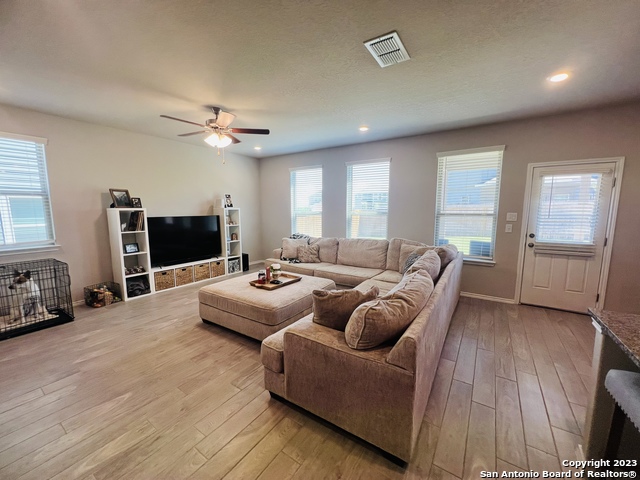 4322 Brigade Bend Property Photo 3