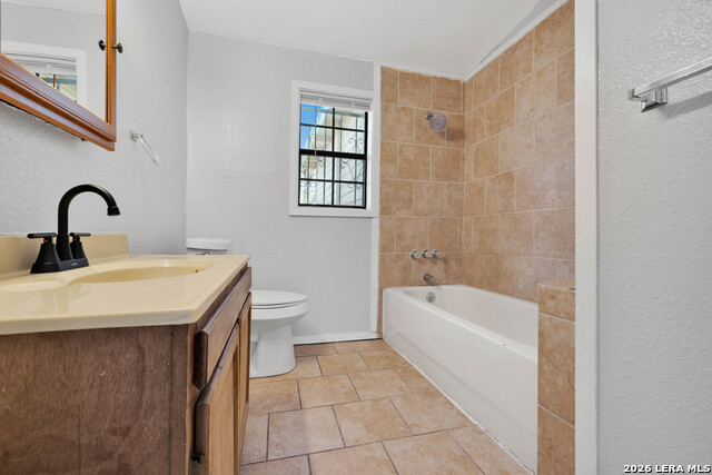 652 N San Ignacio Ave Property Photo 8