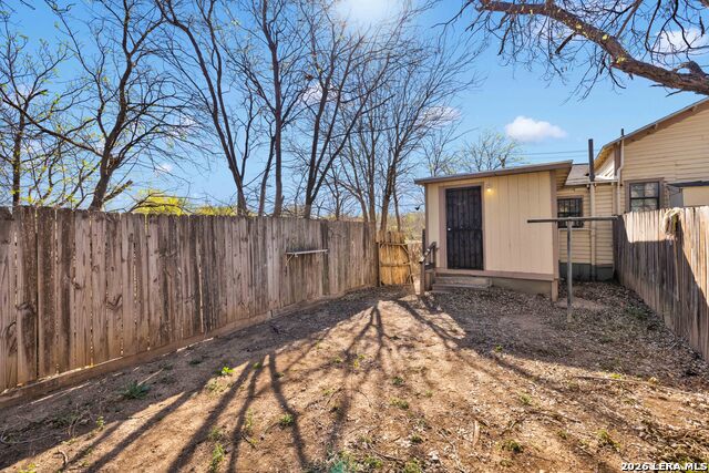 652 N San Ignacio Ave Property Photo 9