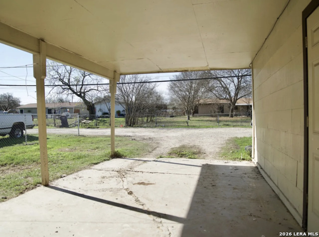 211 Westoak Rd Property Photo 10
