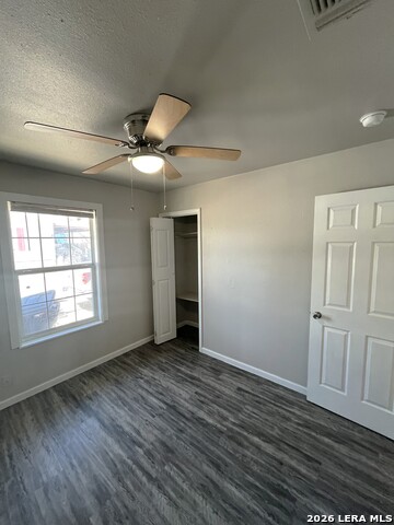439 Lovera Blvd Property Photo 7